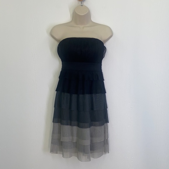 American Rag - Strapless Ruffled Layered  Black And Gray Dress Size Small - Picture 2 of 14